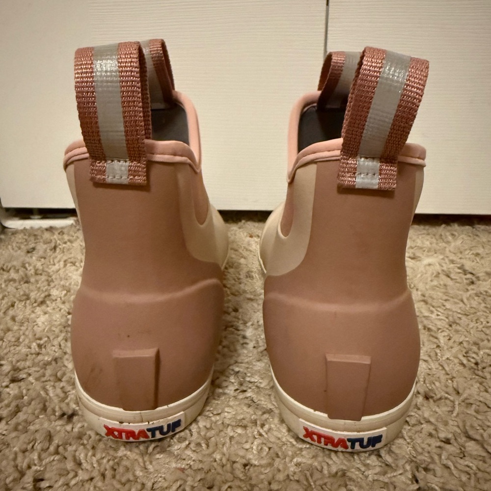 XtraTuf Womens Pink Boots - Picture 3 of 3